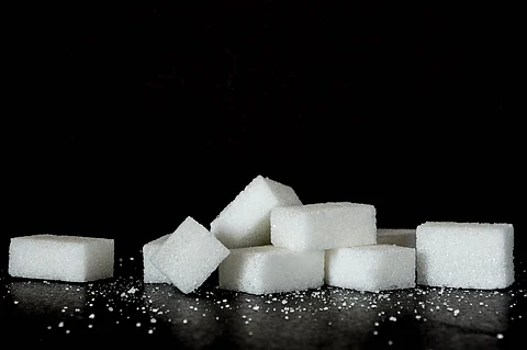 'Drinking 2 glasses of wine can exceed daily sugar limit'