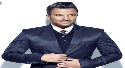 Peter Andre's wife plans 'naked' birthday gift