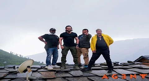 fggghAkhil Akkineni and team 'Agent' shoot in Manali