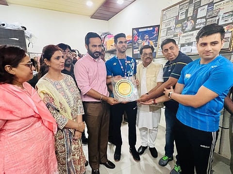 Punjab Sports Minister greets Thomas Cup winner Kapila