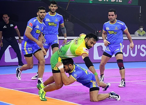 PKL 8: Puneri Paltan decimate defending champs Bengal Warriors 39-27