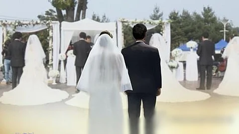 Number of marriages in S.Korea hits all-time low in 2021