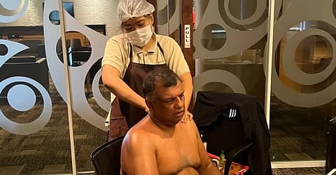 Tony Fernandes Massage Meeting: Air Asia CEO faces flak after sitting shirtless in virtual meeting