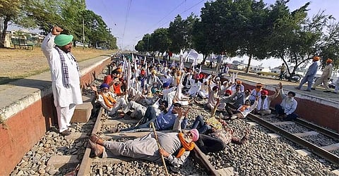Protesting farmers vacate railway tracks in Jalandhar after Punjab CM calls them for meeting