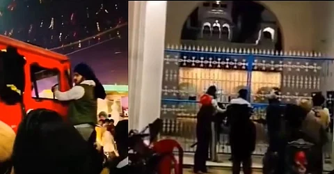 Gurudwara Sri akal bunga sahib locked gate broken in the presence of police , video goes viral