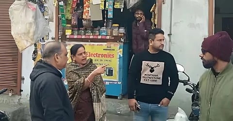 Armed robbery in Jalandhar: Local store owner held at gunpoint in Mathura Nagar,