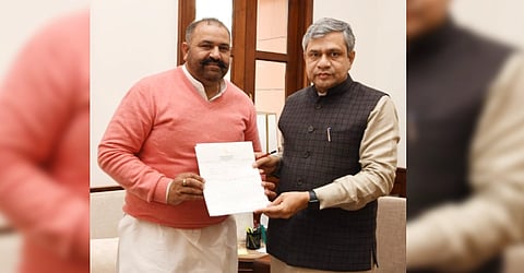 MP Sushil Rinku meets Union Railway Minister, requests halt of Vande Bharat Express in Jalandhar