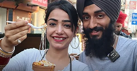 Kulhad Pizza couple in the spotlight again; protests held outside the shop in Jalandhar