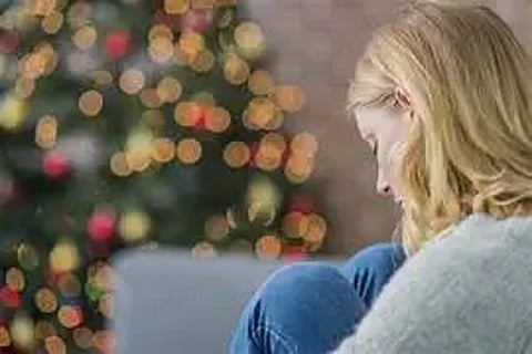 Experiencing holiday loneliness? Here's what you need to know
