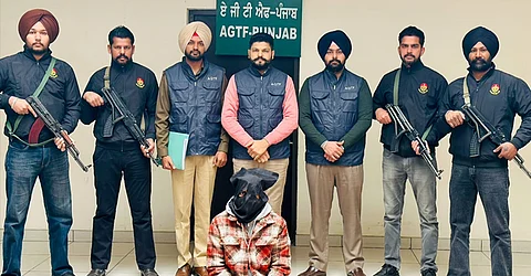 punjab police's agtf arrests operative of lawrence bishnoi & goldy brar gang; one pistol, toyota fortuner recovered