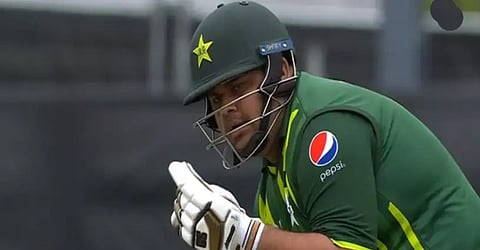 Azam Khan enters on WWE star Big Show's song during NZvsPAK 3rd T20; Viral Video sparks row
