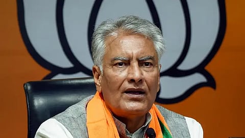 Sunil Jakhar, Sunil Jakhar Punjab BJP Chief, Sunil Jakhar Punjab BJP Chief Resignation, Sunil Jakhar Resignation, Sunil Jakhar Resignation Rumors, Who leaked Sunil Jakhar Resignation Rumor