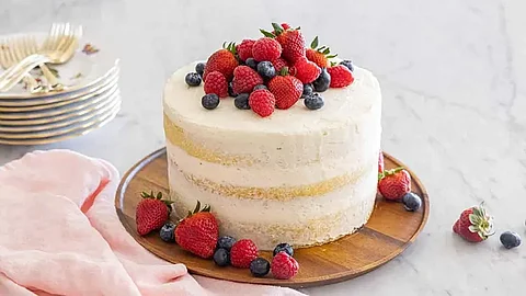 Cancer-causing agents found in 12 bakery cakes; Karnataka Food Safety and Quality Department issued warning