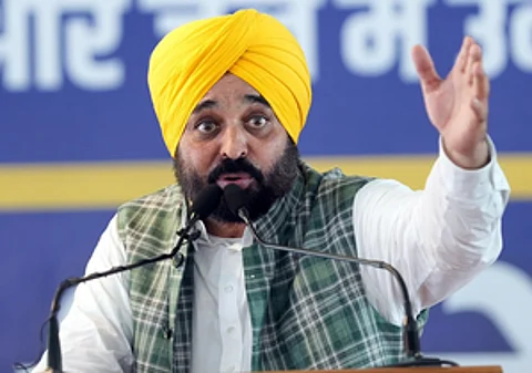CM slams Bajwa for ‘half baked knowledge’, Says that LOP misleading people with his baseless, irrational and irresponsible statements