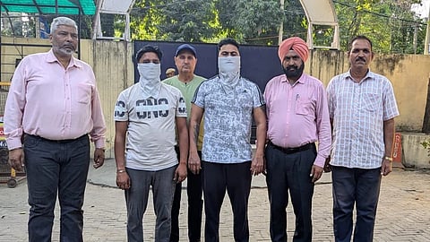 Vigilance Bureau arrests former Patwari, his associate taking Rs 65000 bribe in instalments for mutation of plot