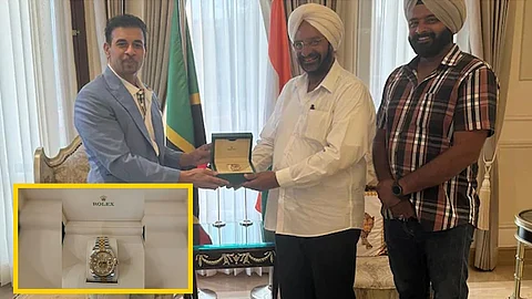 Businessman Gifts ₹1 Crore Rolex to Contractor for Exceptional Work on Luxury Estate