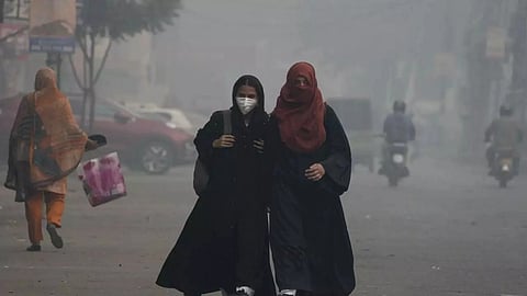 Lockdown in Punjab due to poor AQI; residents restricted from visitin parks, museums & other public places