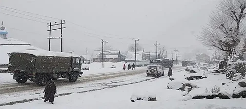 Srinagar records 8.5°C for the 3rd time in 133 years; Rajasthan's fog thickens