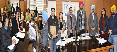 Punjab Cabinet Sub-Committee Holds Productive Meetings with Employee Unions