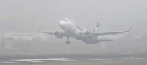 Dense fog disrupts Delhi: Over 100 flights get delayed amid low visibility