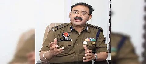 Punjab police raids 1274 immigration firms across state; 24 FIR's registered, 7 held