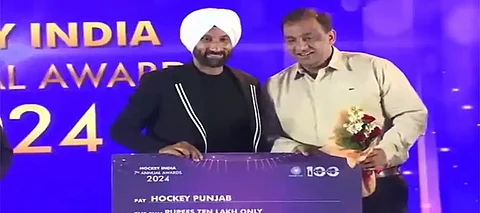 Hockey Punjab honoured for Excellence & Rs 10 lakh cheque at Hockey India Annual Awards 2024