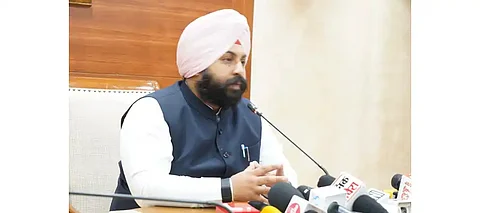 Punjab's "school mentorship program" gets overwhelming response, 100 bureaucrats enrol in just 3 days