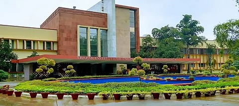 Thapar University, Thapar University patiala, Thapar University Pakistan Drone Attack, Thapar University Mock Drill, Thapar University Students Mobile Switch Off, Thapar University Mobile Switch Off Advisory, Thapar University Advisory