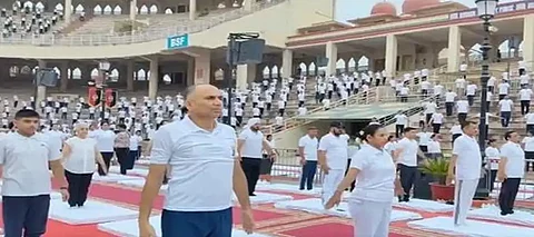 IDY 2025: Grand Yoga Day event held at Attari-Wagah border