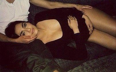 Sonam Kapoor, Anand Ahuja announce her pregnancy, shows-off her baby bump; Celebrities congratulate couple