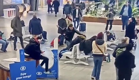 Belgium: Miscreant assaults passengers at the Brussels railway station chanting 'Allah hu Akbar', video viral