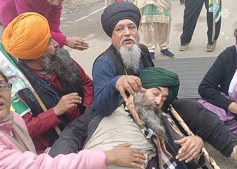 Jalandhar: Ruckus breaks out after police attempts to restrict Latifpura protestors from meeting Governor