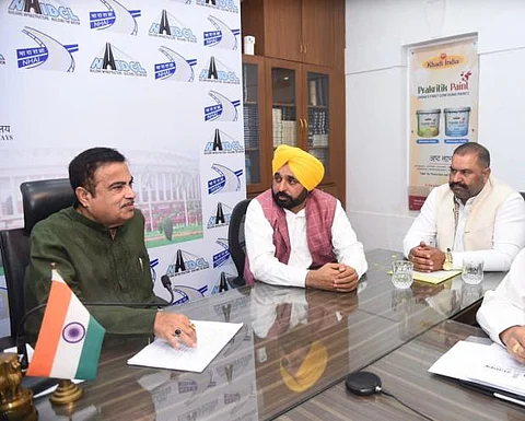 Punjab CM meets Union Minister Nitin Gadkari to discuss road projects; Jalandhar MP Sushil Rinku joins