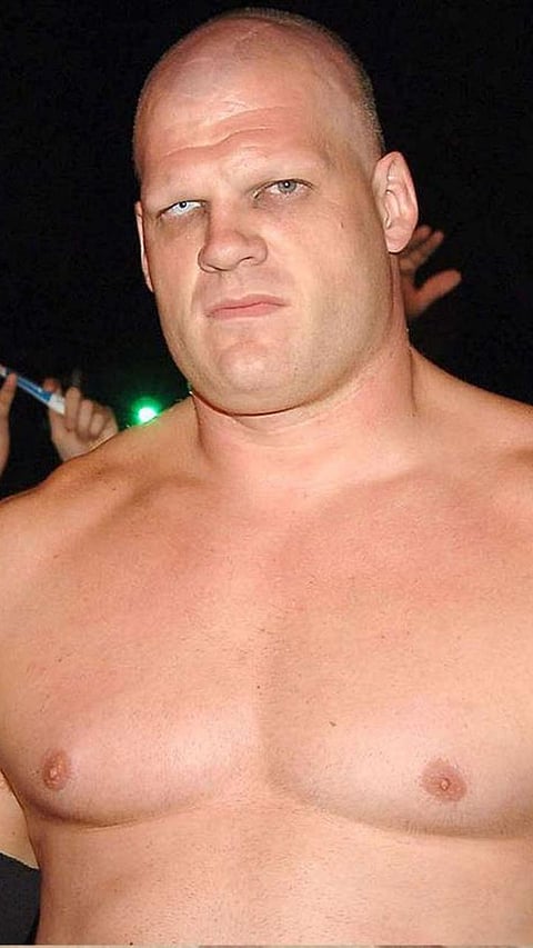 8 UNBREAKABLE records of WWE Royal Rumble superstars