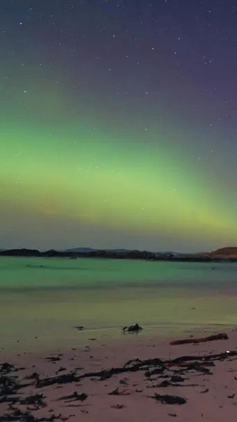 10 Pics that prove United Kingdom turned HEAVEN with Northern lights