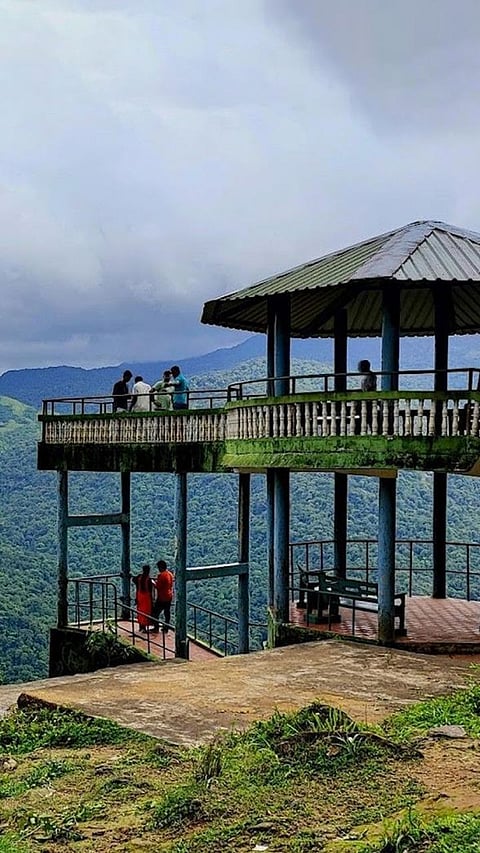 Pictures Of Most Beautiful Hill Stations in South India