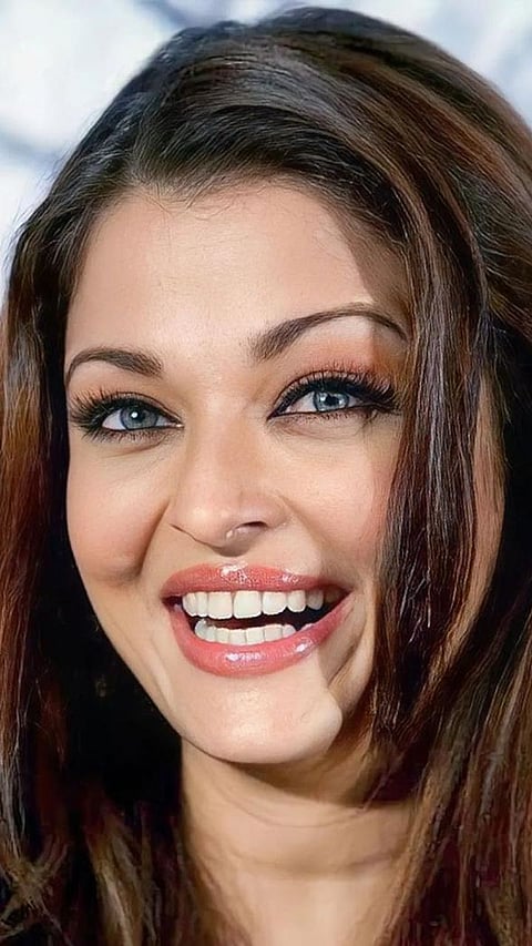 9 Pictures That Prove PS 2 Actress Aishwarya Rai Is A Timeless Beauty
