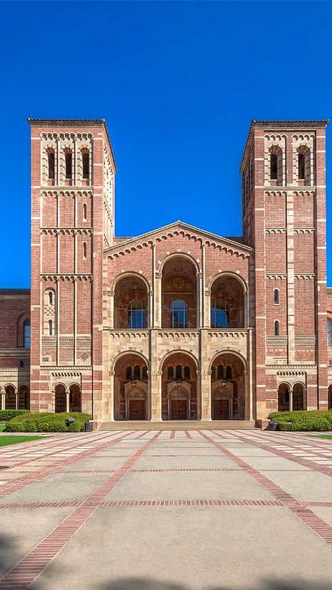9 Colleges with the most iconic campus
