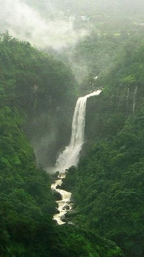 9 Hill station which are dangerous in rainy weather