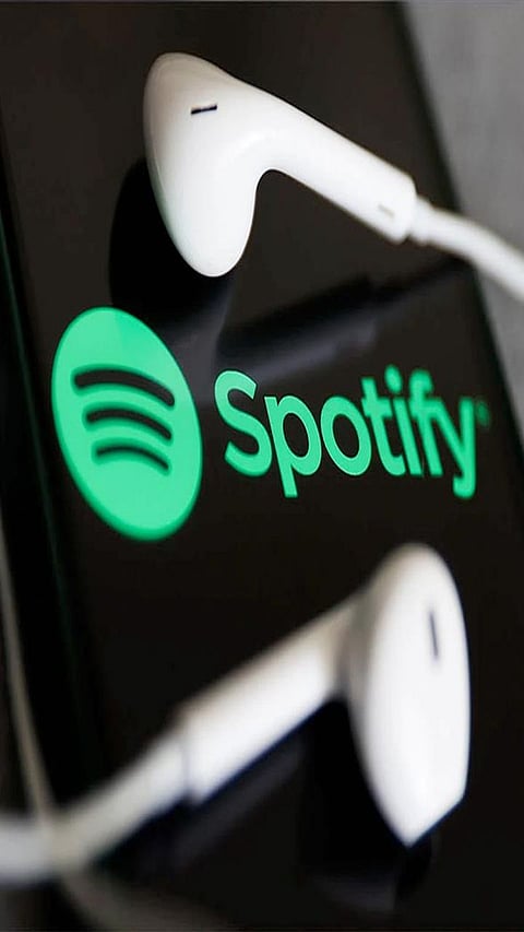 Radio Station Makes History with World’s First AI DJ on Air