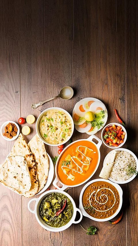 Top 9 Indian Curries That Showcase the Richness of Indian Cuisine