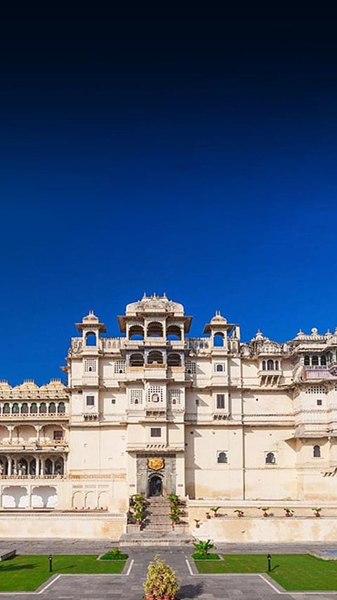 10 Most Stunning Castles in India