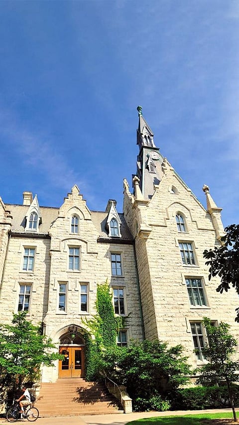 Best U.S. Schools for Public Relations and Communication