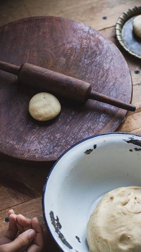 Beyond Paratha: 8 Lesser-Explored Indian Flatbread Breakfasts a must try