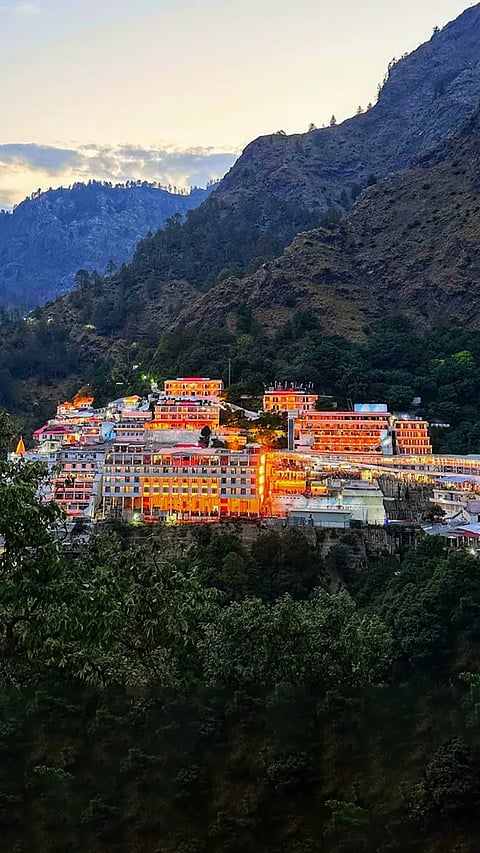 8 Must-Visit Temples Across India