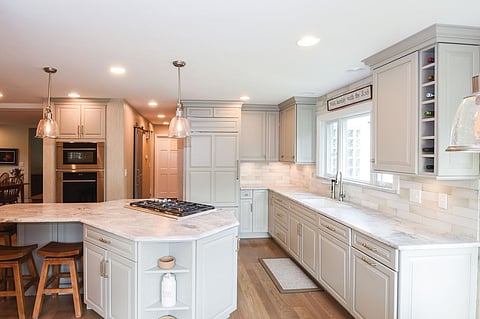 From Cramped to Captivating: A Kitchen Revamped