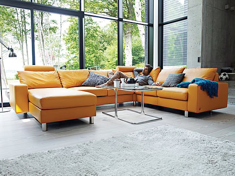 Contemporary Style, Traditional Service
