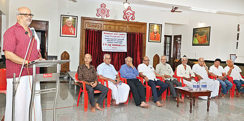 ಗೌಡ ಸಾರಸ್ವತ ಬ್ರಾಹ್ಮಣ ಸವಾಜದ ಪ್ರತಿಭಾನ್ವಿತ ವಿದ್ಯಾರ್ಥಿಗಳಿಗೆ, ಆರ್ಥಿಕ ದುರ್ಬಲರಿಗೆ, ಅನಾರೋಗ್ಯ ಪೀಡಿತರಿಗೆ 6.50 ಲಕ್ಷ ರೂ. ನೆರವು ವಿತರಿಸಲಾಯಿತು. ಪ್ರಮುಖರಾದ ತಂತ್ರಿ ಗುರುದತ್ ಭಟ್, ಕಾರ್ಕಳ ಕಮಲಾಕ್ಷ ಕಾಮತ್, ಬೋಳ ಪ್ರಶಾಂತ ಕಾಮತ್ ಮೊದಲಾದವರಿದ್ದರು.