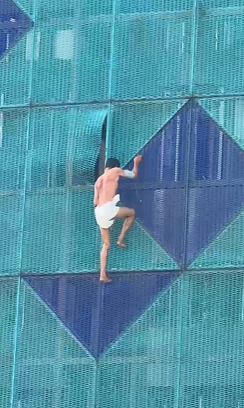 Patient attempts suicide