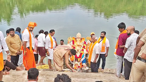 ಹೊಸನಗರದಲ್ಲಿ ನಡೆದ ಹಿಂದೂ ಮಹಾಸಭಾದ ಗಣಪತಿ ವಿಸರ್ಜನಾ ಮಾಡಲಾಯಿತು.